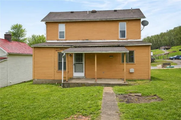 $125,000 | 15 Main Street, Taylorstown, PA 15365