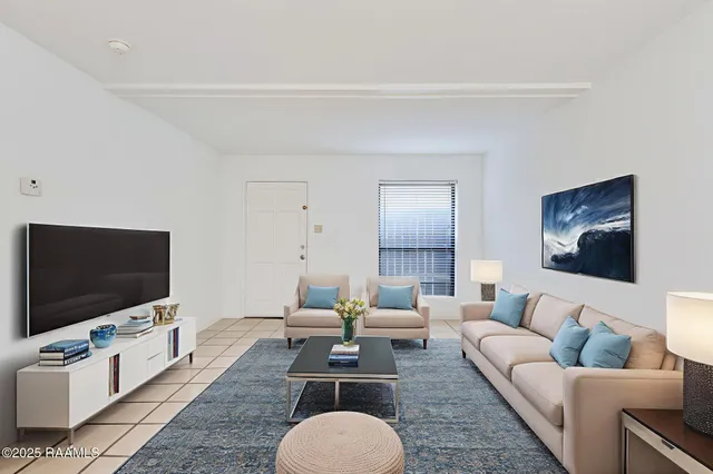 $95,000 | 701 South College Road, Unit 106, Lafayette, LA 70503