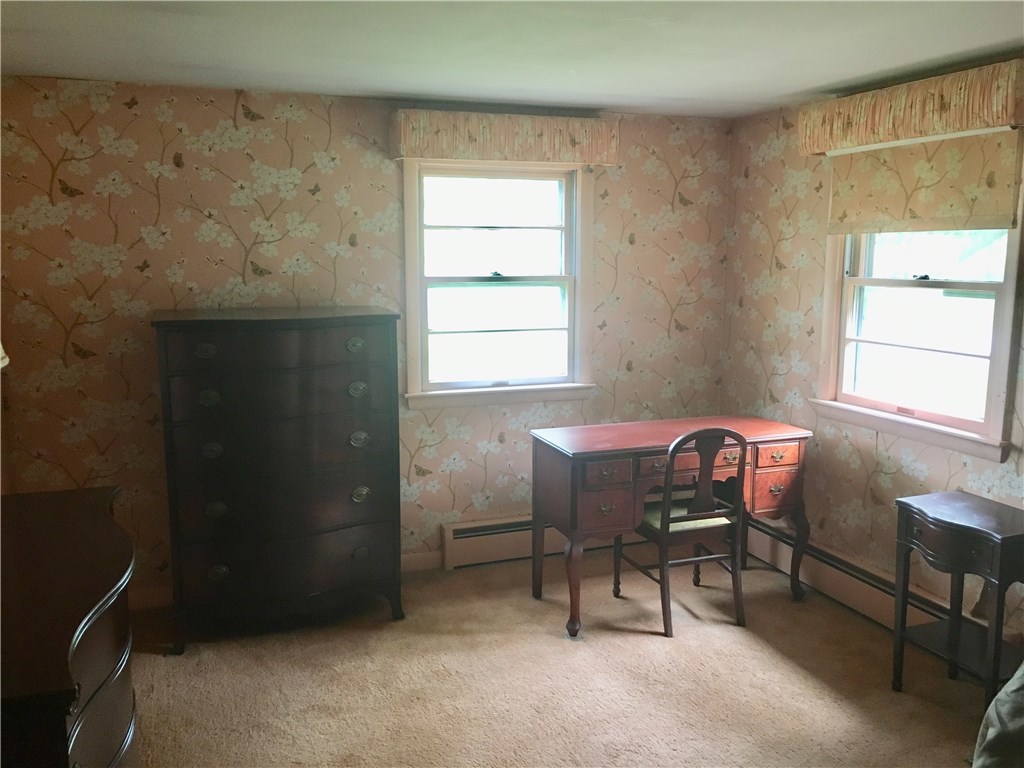 436 Middle Road Portsmouth, RI 02871 - Photo 14 of 24