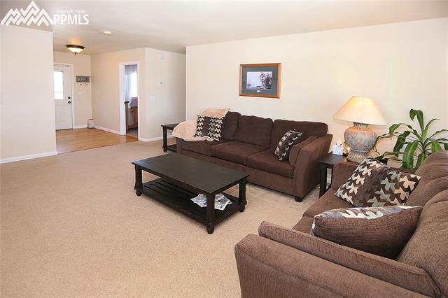 17813 Pinon Park Road Peyton, CO 80831 - Photo 5 of 25 Gallery Image 5