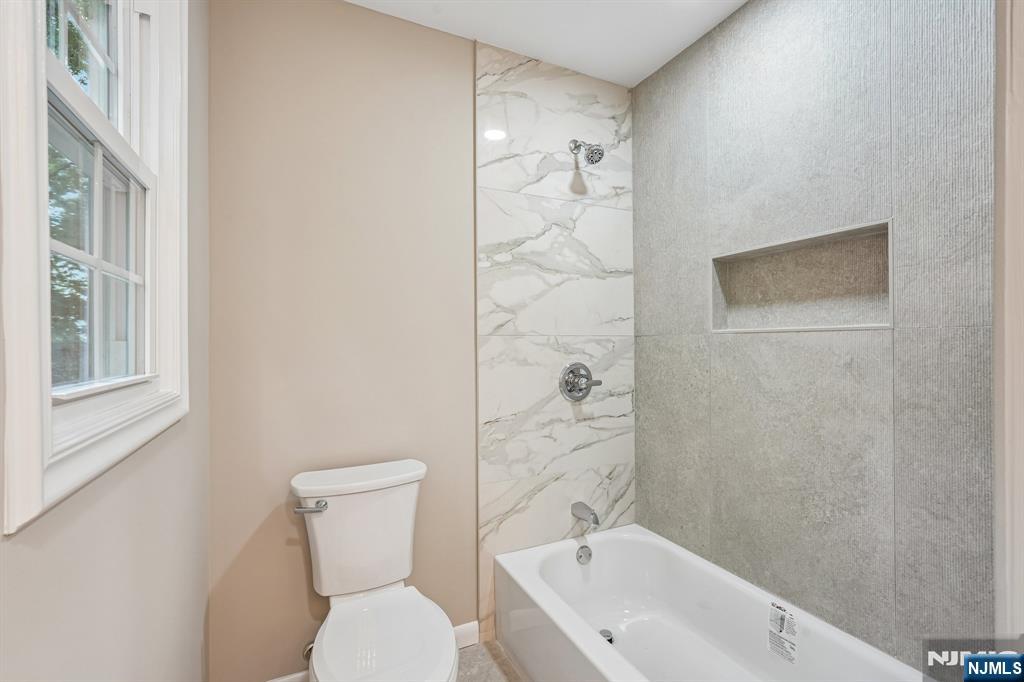 12 Apache Road Wayne, NJ 07470 - Photo 33 of 47