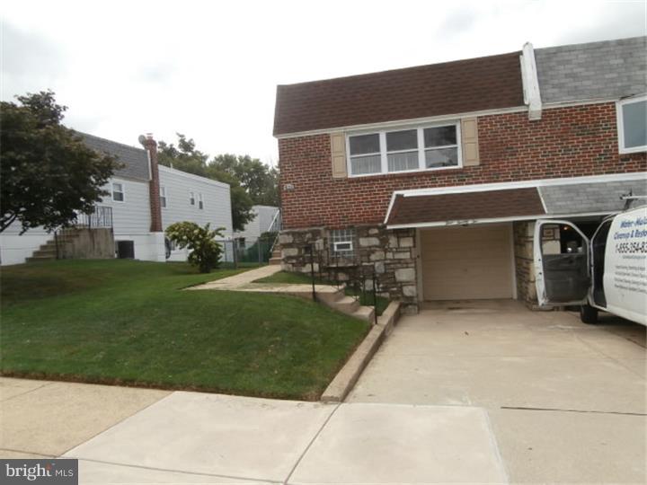 422 Densmore Road Philadelphia, PA 19116 - Photo 1 of 11 Gallery Image 1