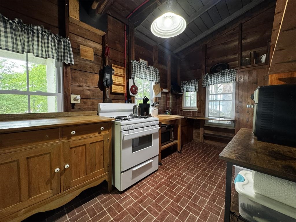 48 Acorn Lodge Road Castleton, VT 05735 - Photo 28 of 50