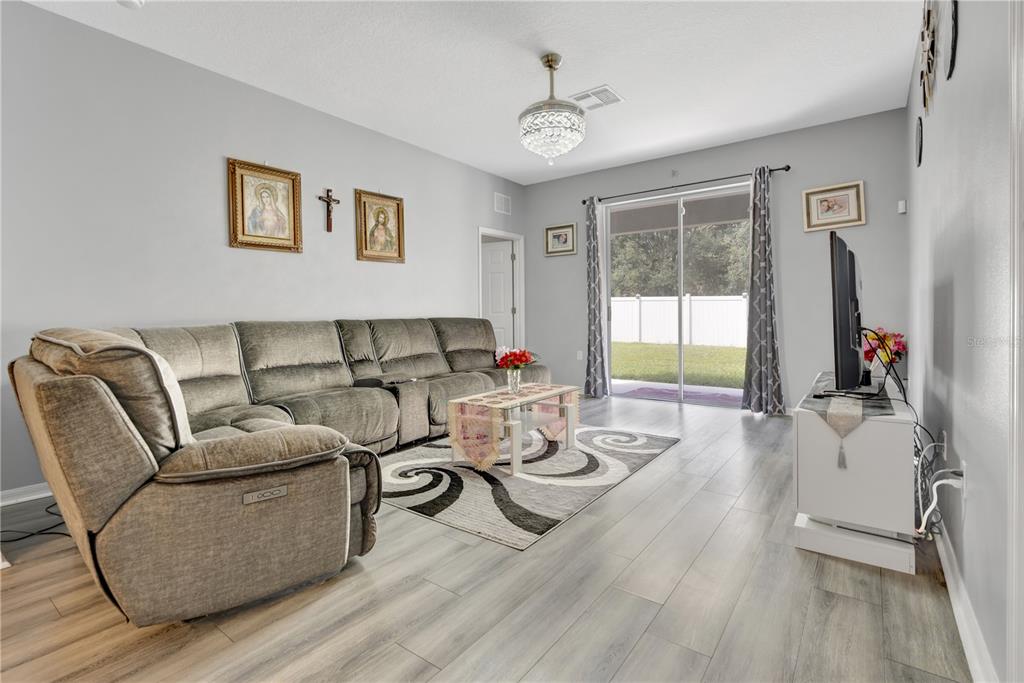 12847 Solola Way Trinity, FL 34655 - Photo 4 of 62