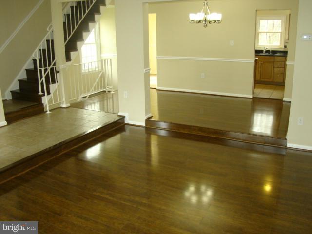 7901 Forest Path Way Springfield, VA 22153 - Photo 13 of 28 Family Room