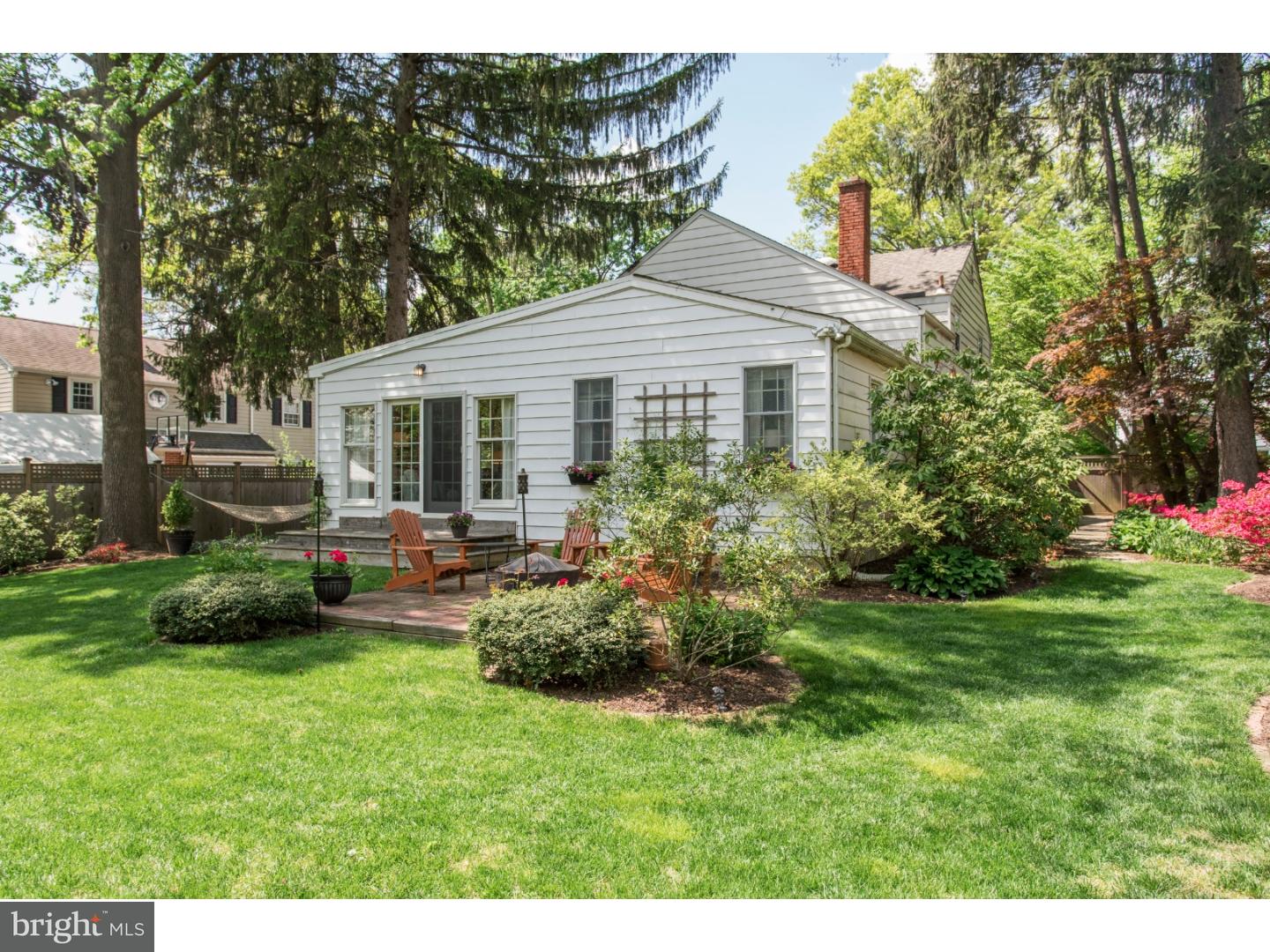 20 Briar Road Oreland, PA 19075 - Photo 2 of 22 Exterior Back