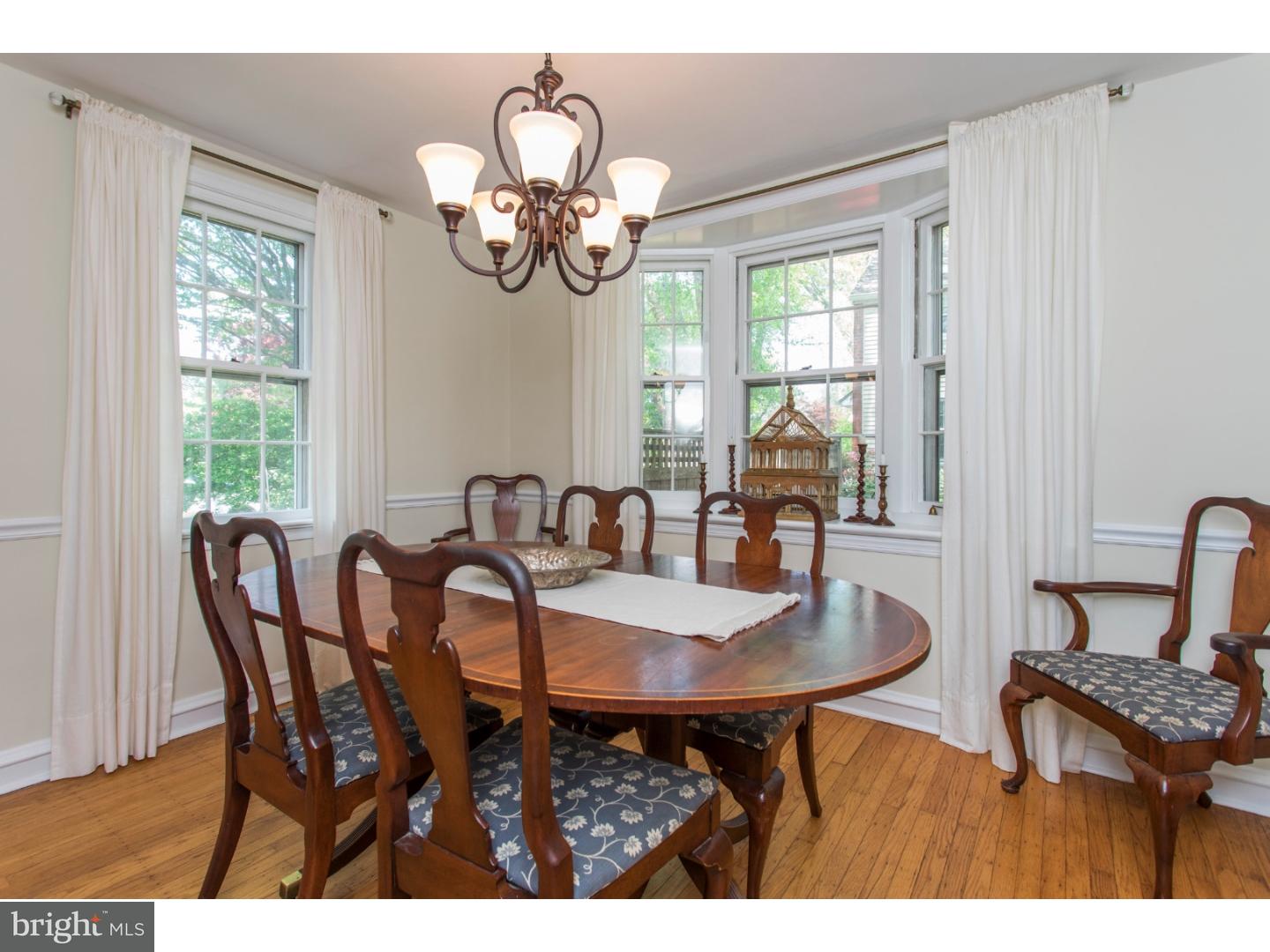 20 Briar Road Oreland, PA 19075 - Photo 8 of 22 Dining Room