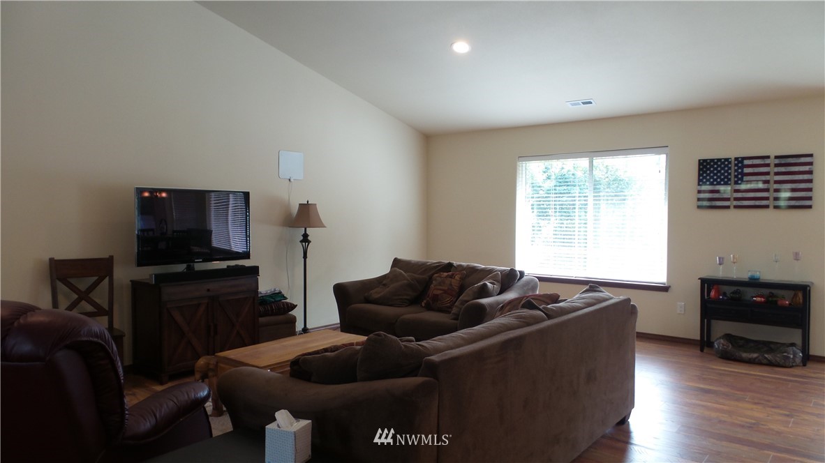 22 Ridgetop Lane Elma, WA 98541 - Photo 6 of 23 Gallery Image 6