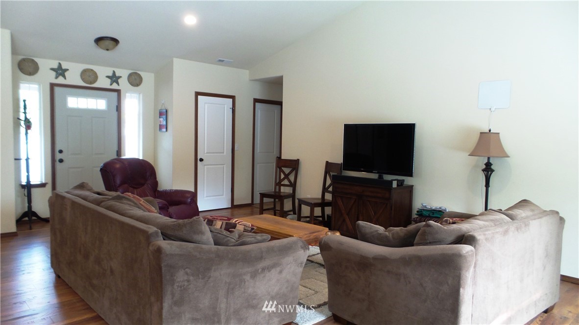 22 Ridgetop Lane Elma, WA 98541 - Photo 7 of 23 Gallery Image 7