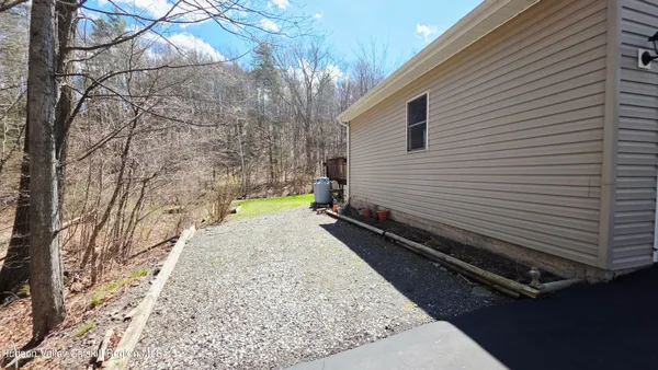 $360,000 | 141 Old S Durham Highway, Acra, NY 12405