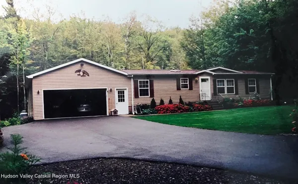 $360,000 | 141 Old S Durham Highway, Acra, NY 12405