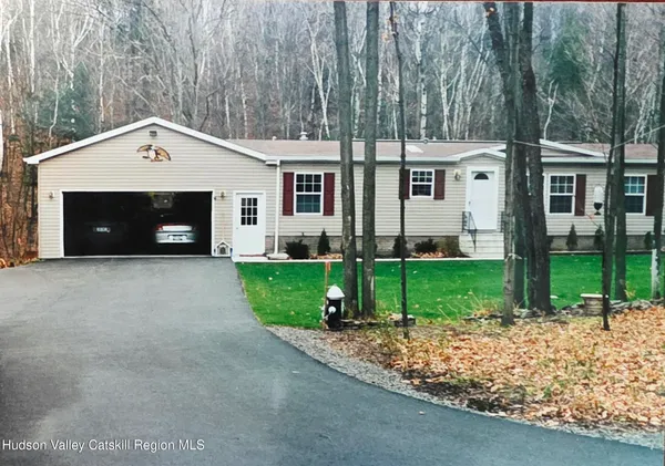$360,000 | 141 Old S Durham Highway, Acra, NY 12405