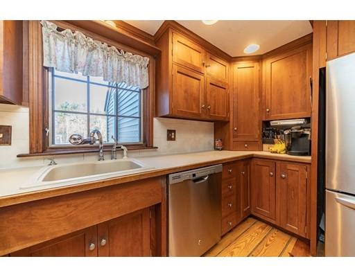 81 Wood Road Westfield, MA 01085 - Photo 4 of 27 Gallery Image 4
