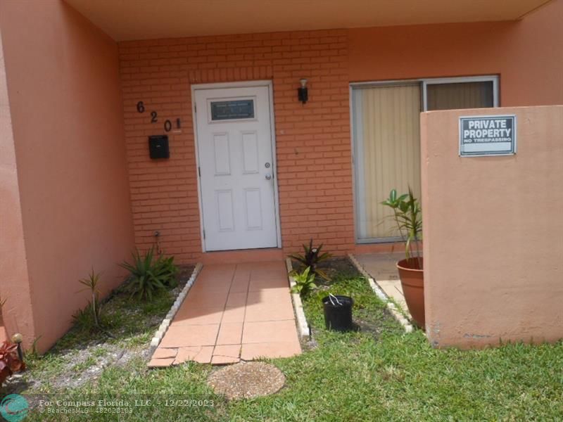 620 Southwest 80th Ter  