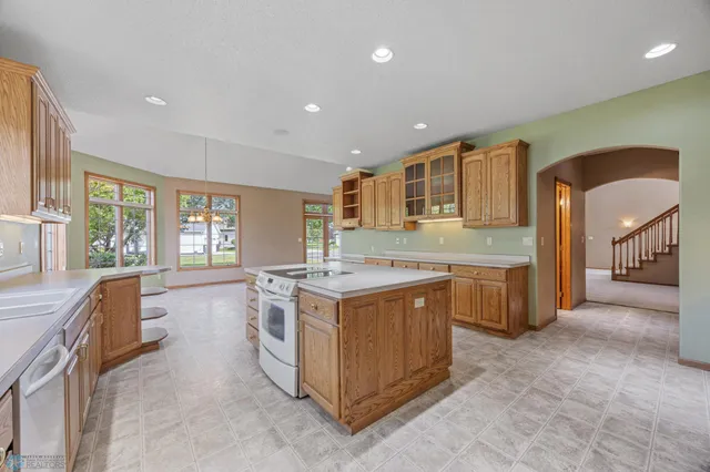 $607,900 | 433 Kroshus Drive, Dilworth, MN 56529