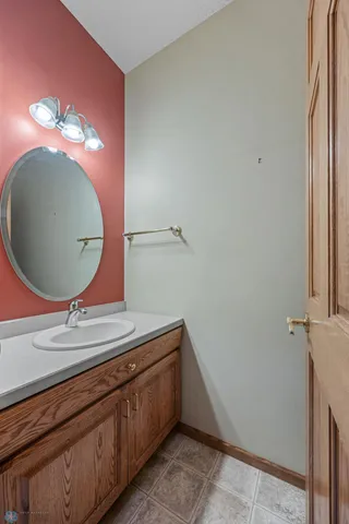 $607,900 | 433 Kroshus Drive, Dilworth, MN 56529