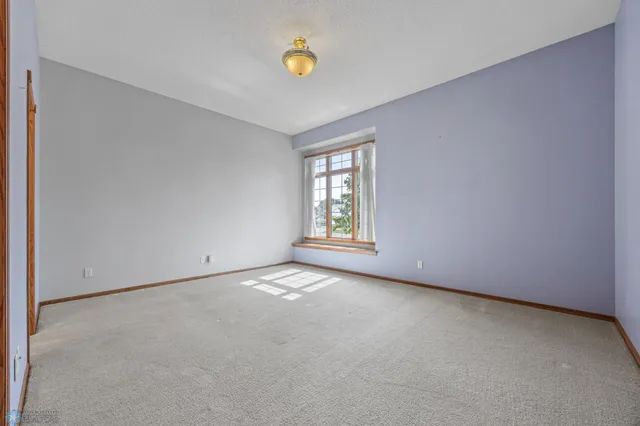 $607,900 | 433 Kroshus Drive, Dilworth, MN 56529