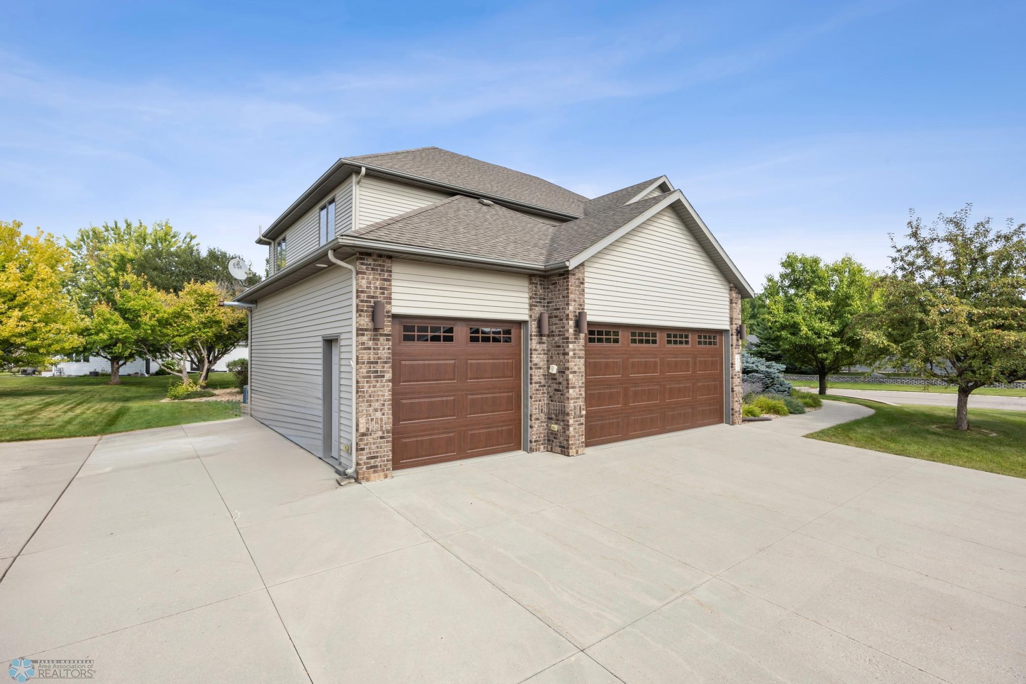 433 Kroshus Drive Dilworth, MN 56529 - Photo 2 of 54