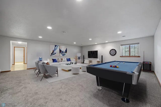 $607,900 | 433 Kroshus Drive, Dilworth, MN 56529