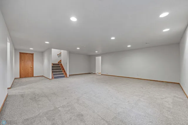 $607,900 | 433 Kroshus Drive, Dilworth, MN 56529