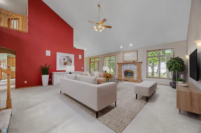 $607,900 | 433 Kroshus Drive, Dilworth, MN 56529