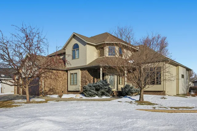 $599,000 | 433 Kroshus Drive, Dilworth, MN 56529