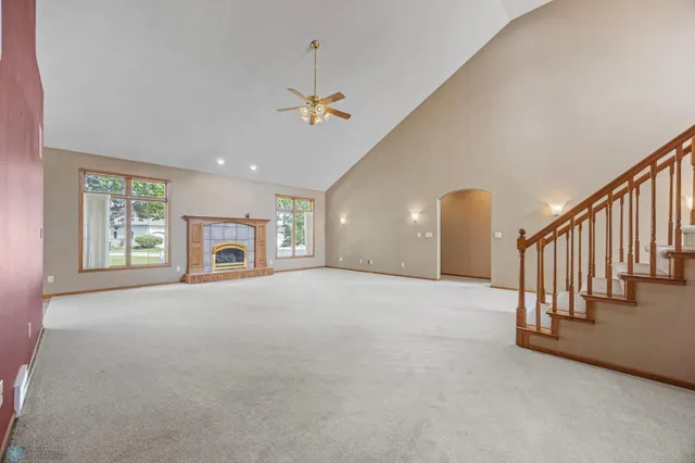 $607,900 | 433 Kroshus Drive, Dilworth, MN 56529