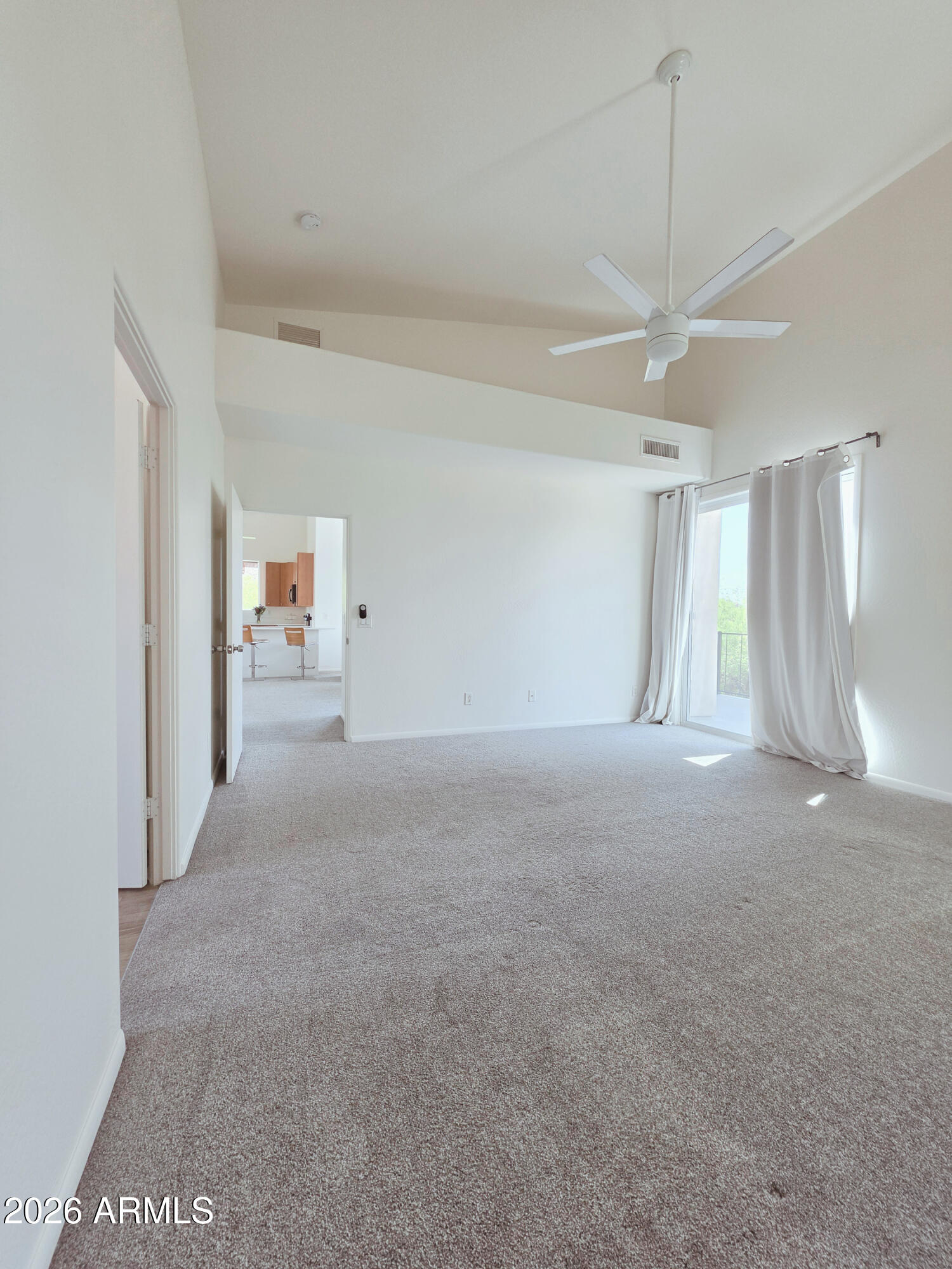 933 West Mercer Lane Phoenix, AZ 85029 - Photo 30 of 46 a view of empty room