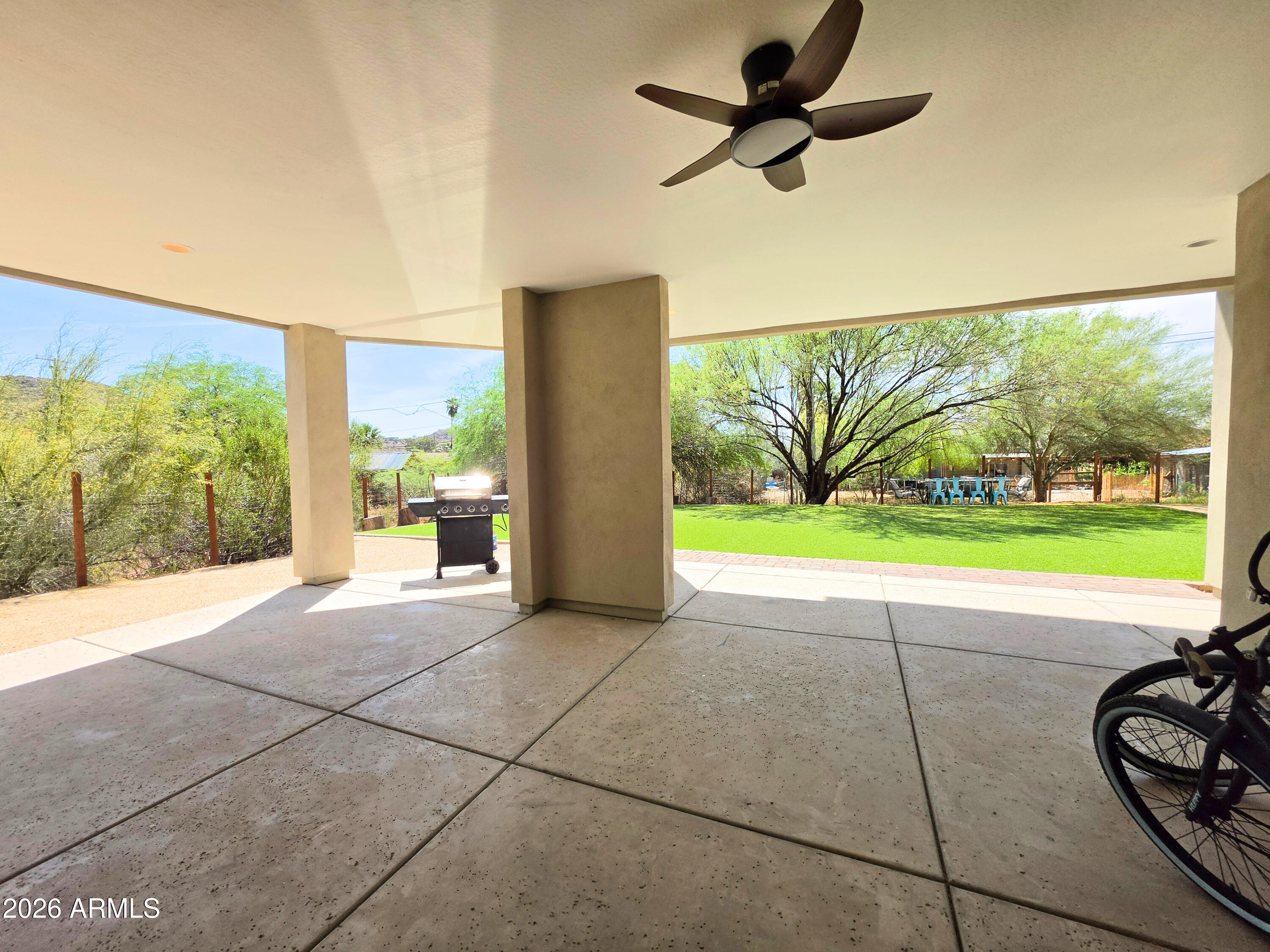 933 West Mercer Lane Phoenix, AZ 85029 - Photo 39 of 46 a view of a porch and garden