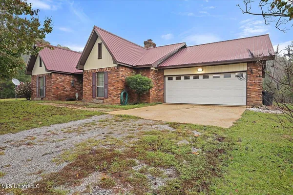$365,000 | 1022 McDaniel Lane, Crystal Springs, MS 39059