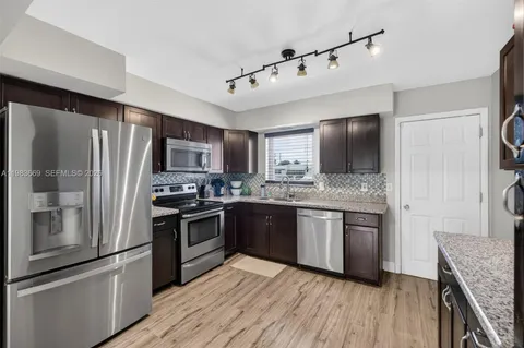 $699,990 | 1401 Northwest 46th Street, Fort Lauderdale, FL 33309