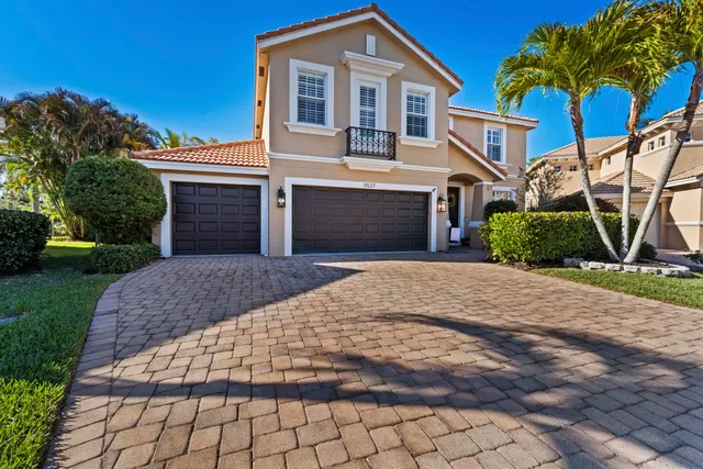 $749,900 | 5537 Southeast Hammock Reserve Terrace, Hobe Sound, FL 33455