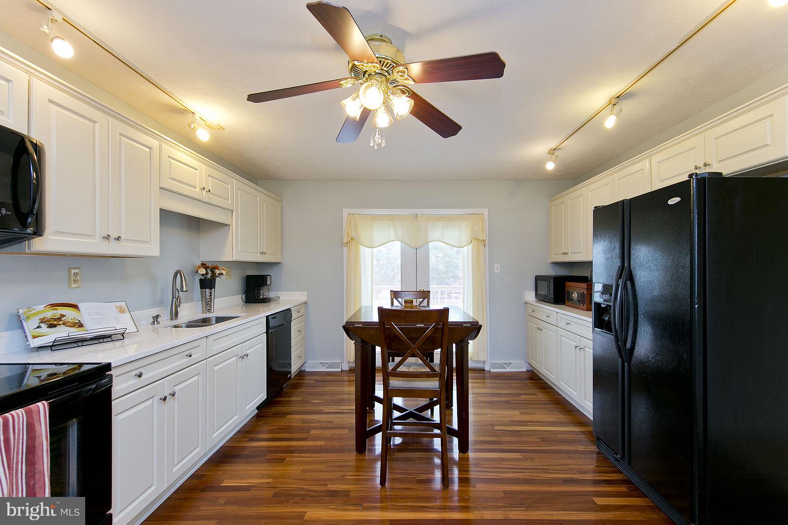 595 Cougill Road Middletown, VA 22645 - Photo 14 of 30 Kitchen