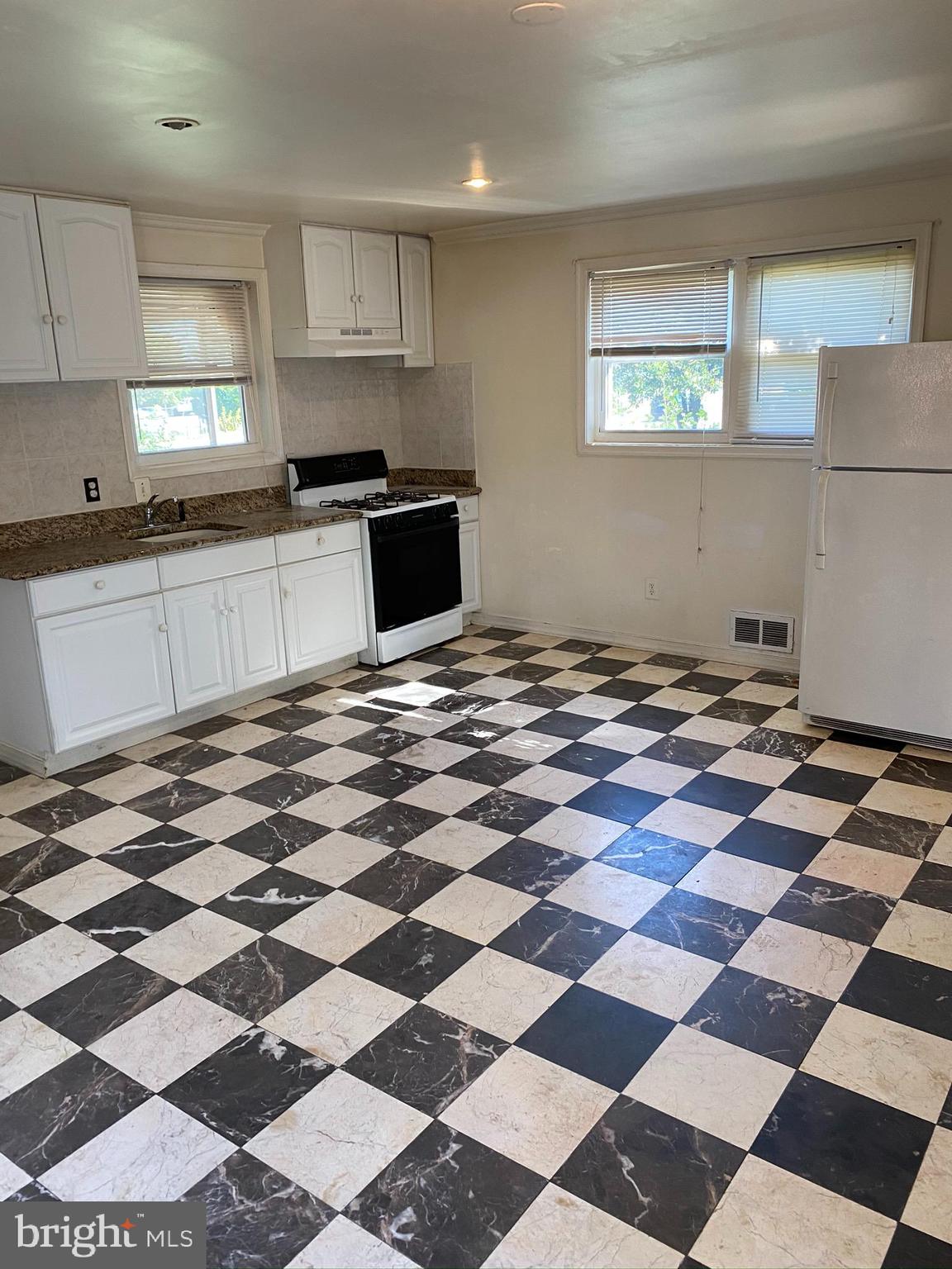7112 Riggs Road Hyattsville, MD 20783 - Photo 13 of 33 Gallery Image 13