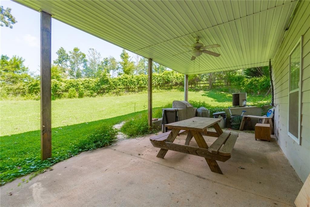 1610 Plunkett Road Buford, GA 30519 - Photo 17 of 40