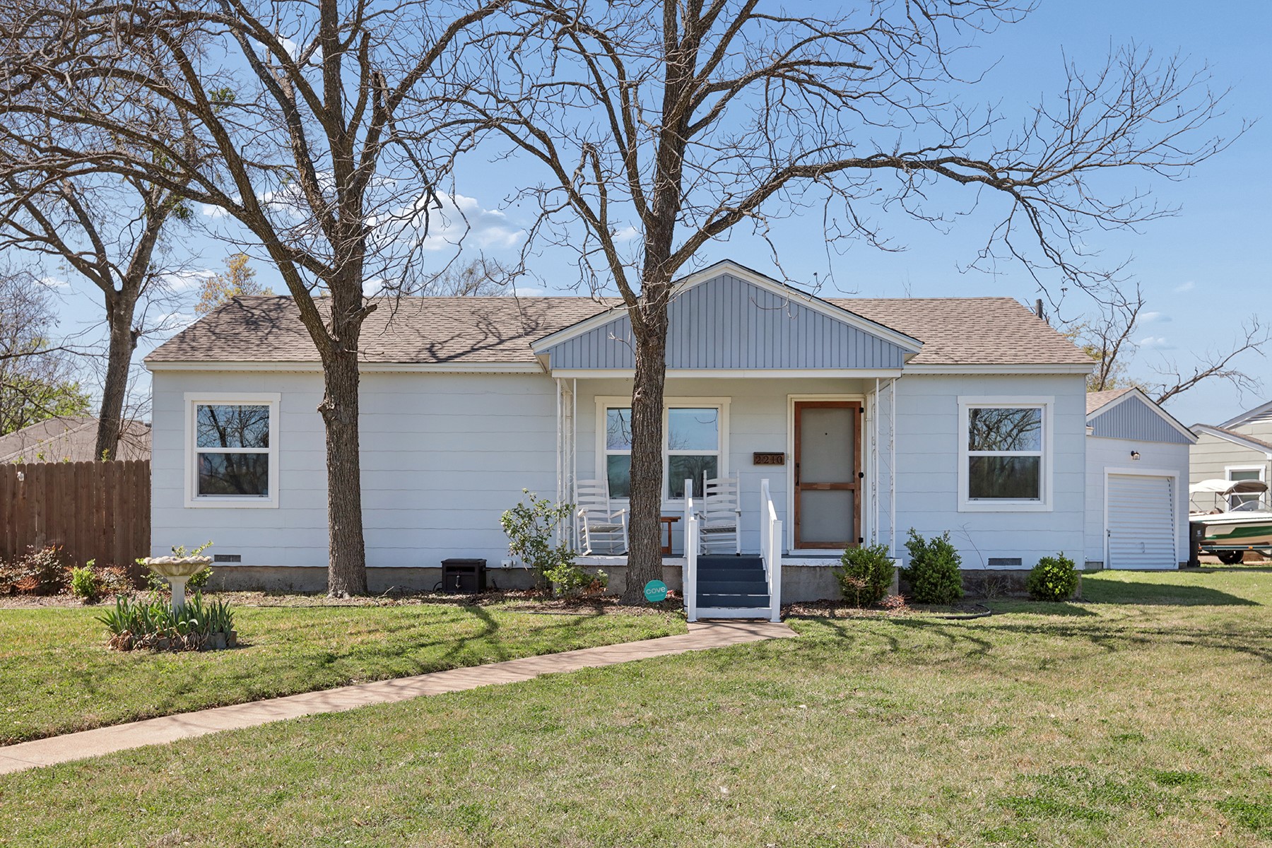 2210 Monticello Road Temple, TX 76501 - Photo 13 of 34 View of front of home featuring crawl space, a porch, and roof with shingles