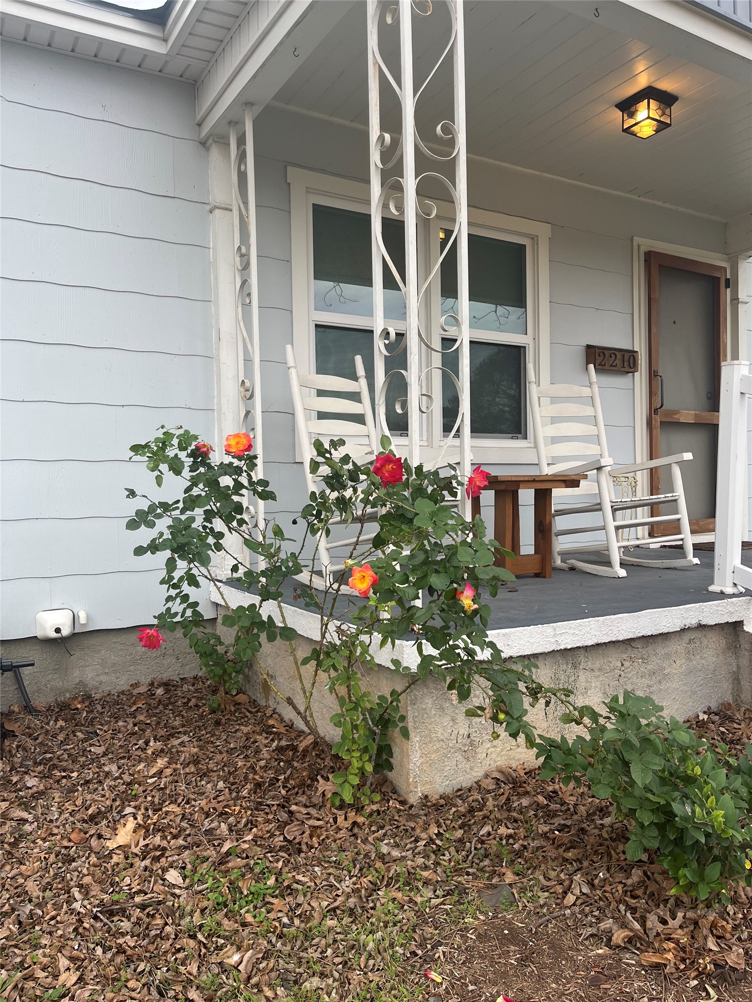 2210 Monticello Road Temple, TX 76501 - Photo 30 of 34 Doorway to property featuring covered porch