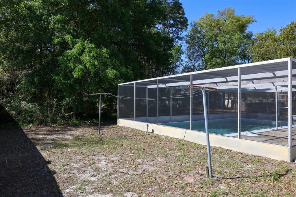 504 Ridgewood Street Altamonte Springs, FL 32701 - Photo 35 of 51 a view of outdoor space with backyard