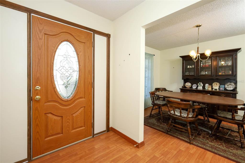 504 Ridgewood Street Altamonte Springs, FL 32701 - Photo 4 of 51 a view of a interior of the house