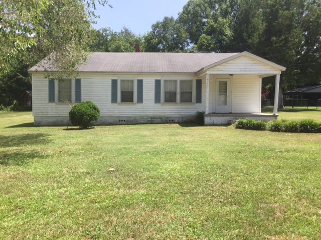 428 East Queen Street Pendleton, SC 29670 - Photo 1 of 12