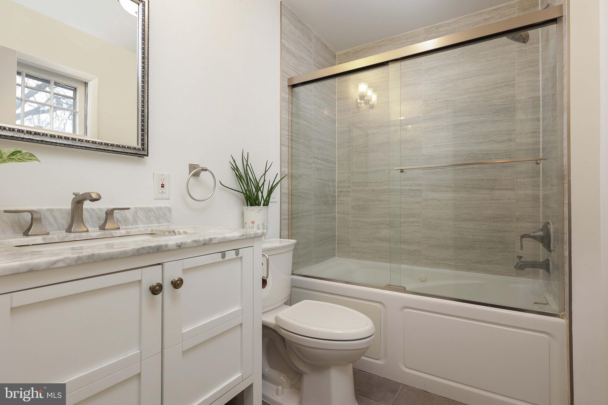 357 Dodds Lane Princeton, NJ 08540 - Photo 13 of 41 Main Bathroom