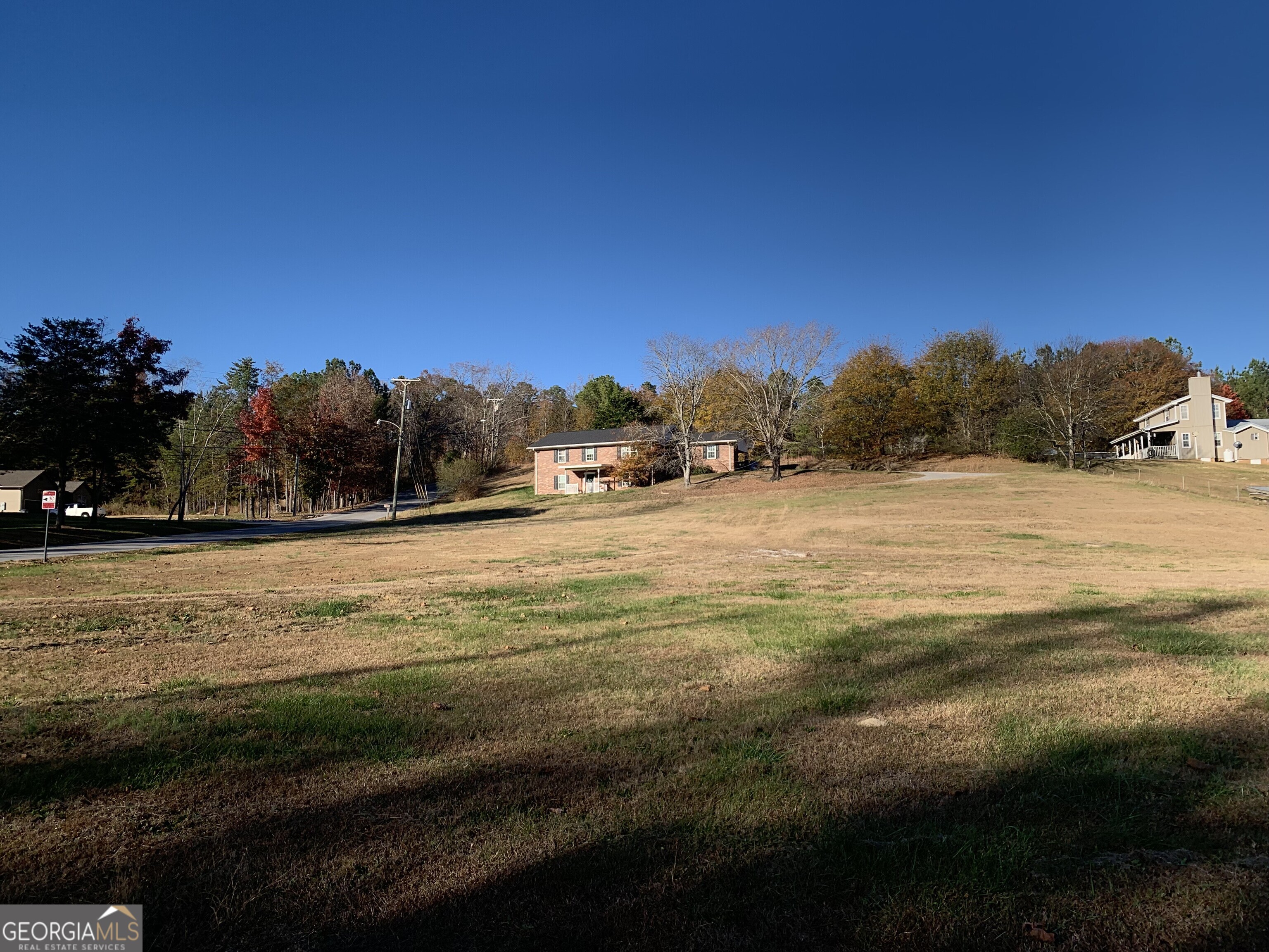 a view of an ocean and mountain view