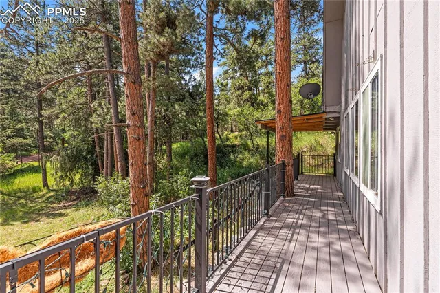 $440,000 | 6039 Roosevelt Avenue, Beulah, CO 81023