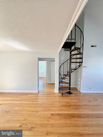 a view of entryway and hall