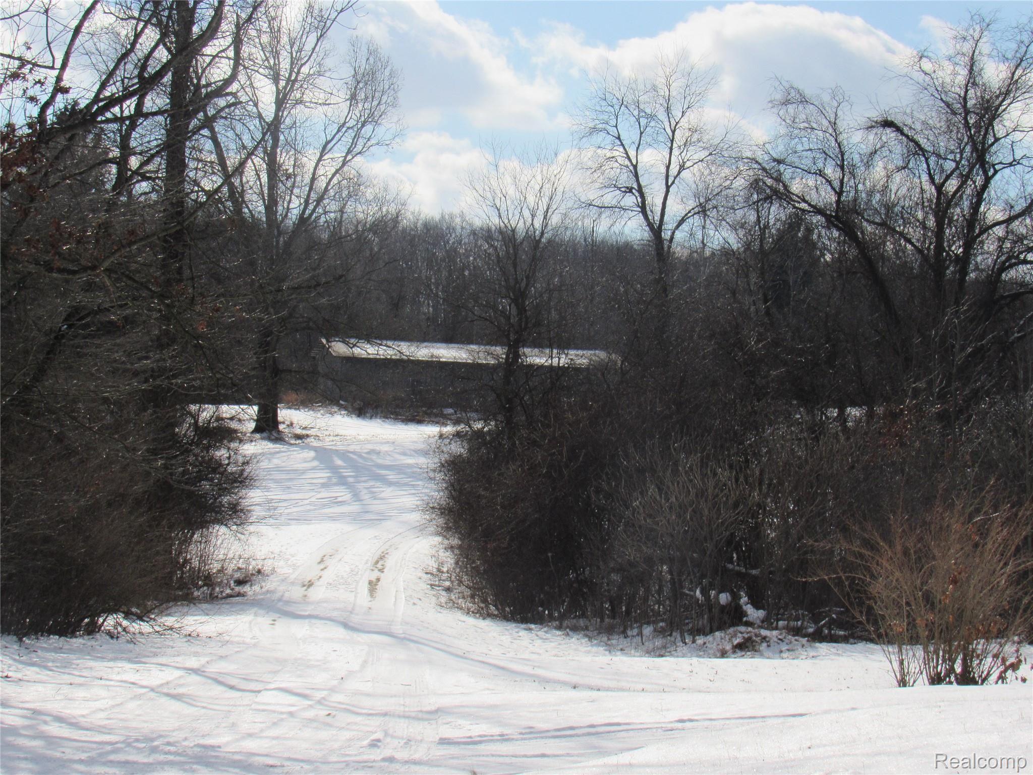 5740 Textile Road Ypsilanti, MI 48197 - Photo 10 of 62 View of the second pole Barn as you drive up to the Home!