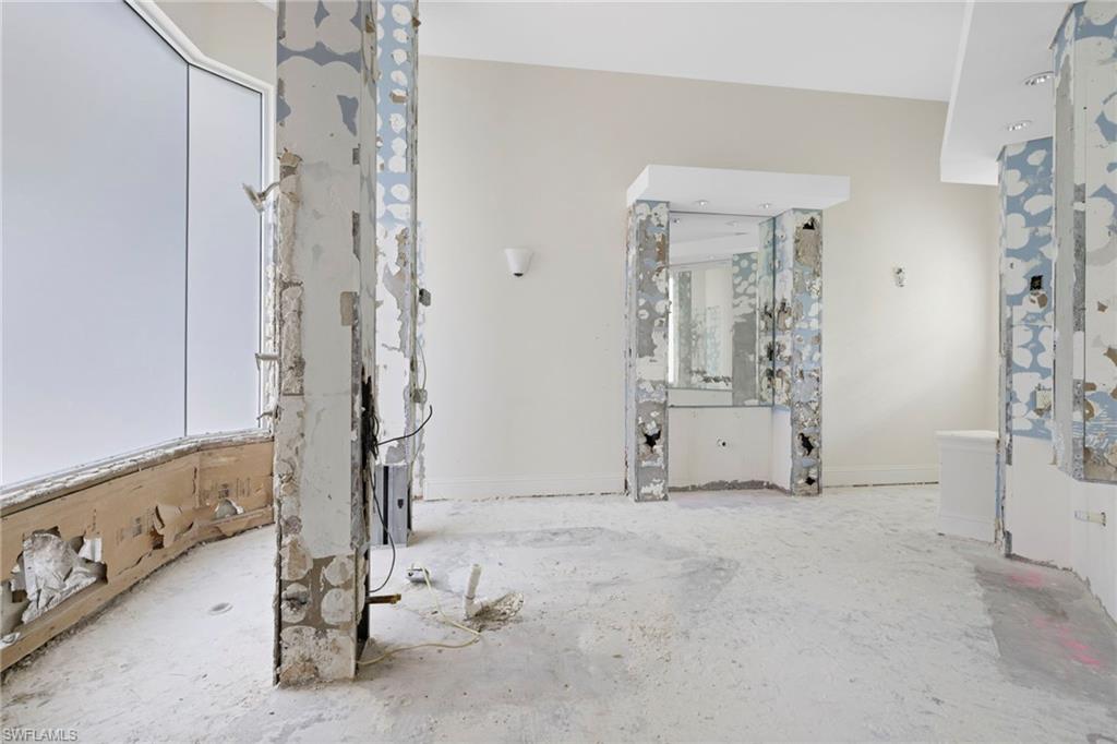 7834 Classics Drive Naples, FL 34113 - Photo 16 of 37