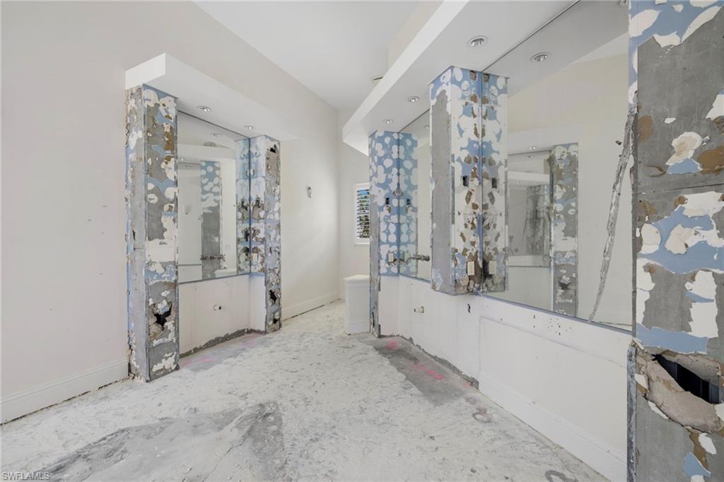 7834 Classics Drive Naples, FL 34113 - Photo 17 of 37