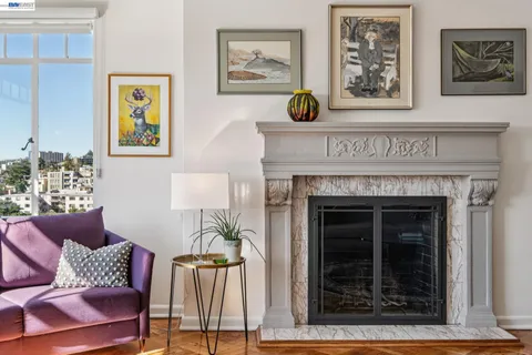 $849,000 | 492 Staten Avenue, Unit 1002, Oakland, CA 94610