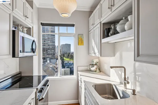 $849,000 | 492 Staten Avenue, Unit 1002, Oakland, CA 94610