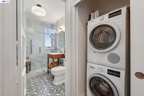 $849,000 | 492 Staten Avenue, Unit 1002, Oakland, CA 94610